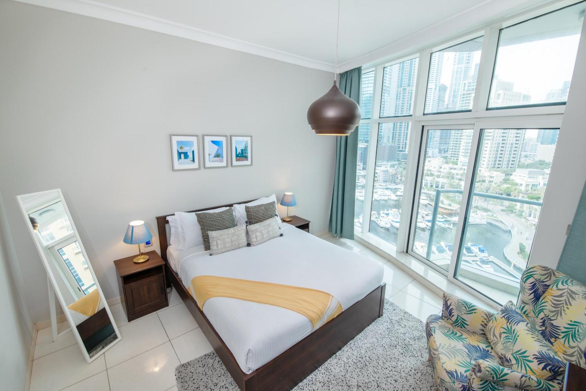 Avant Marina 2br With Amazing Views Apartment