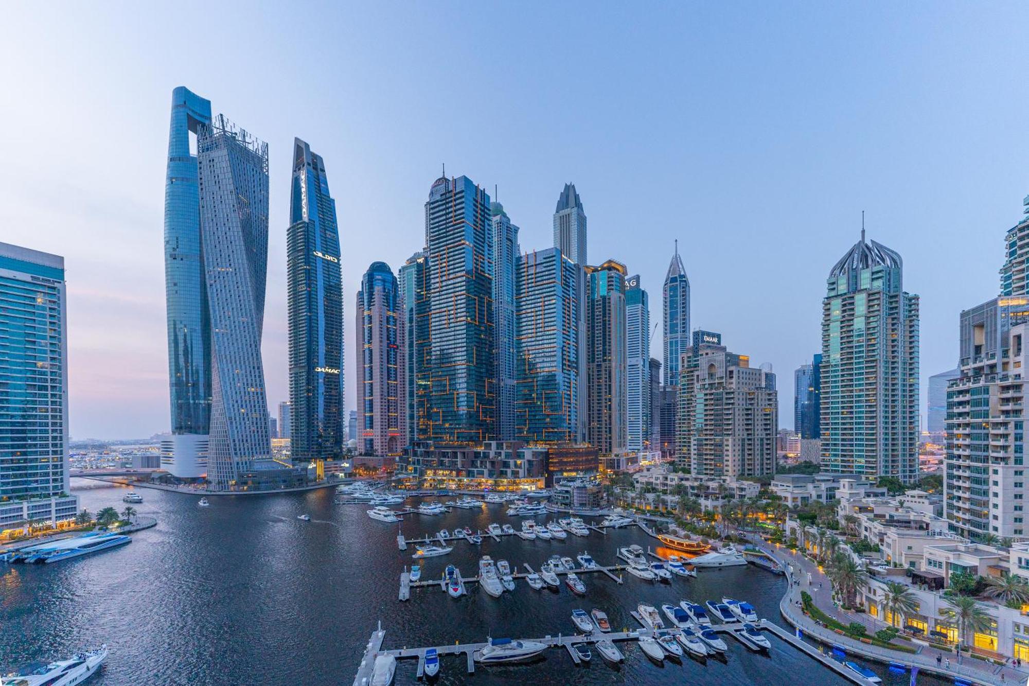 Avant Marina 2br With Amazing Views Apartment Dubai