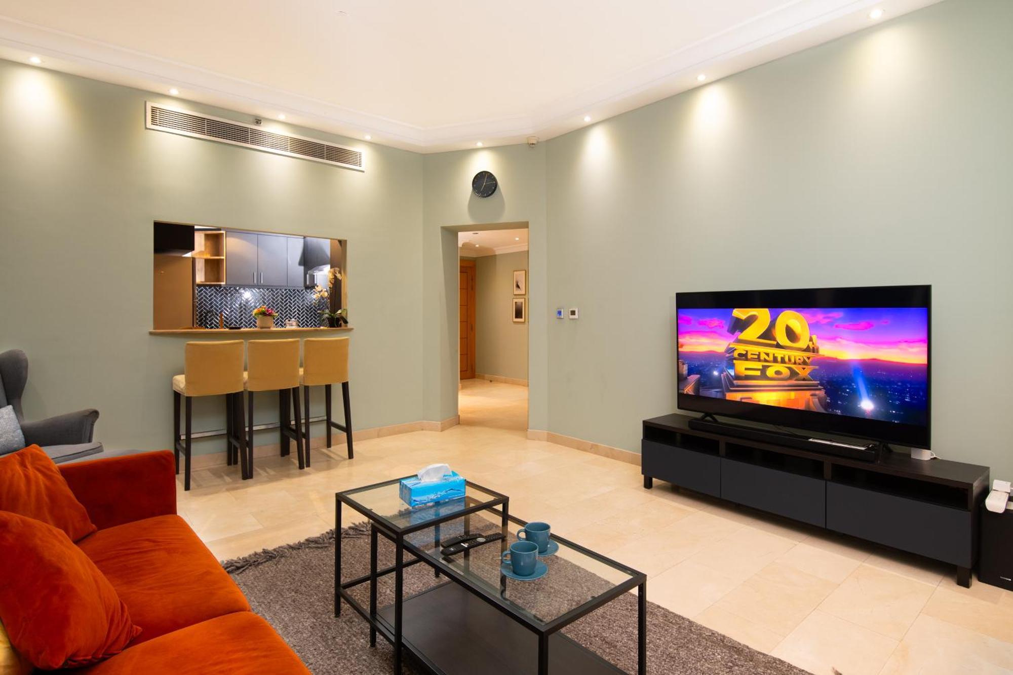 Avant Marina 2br With Amazing Views Apartment Dubai