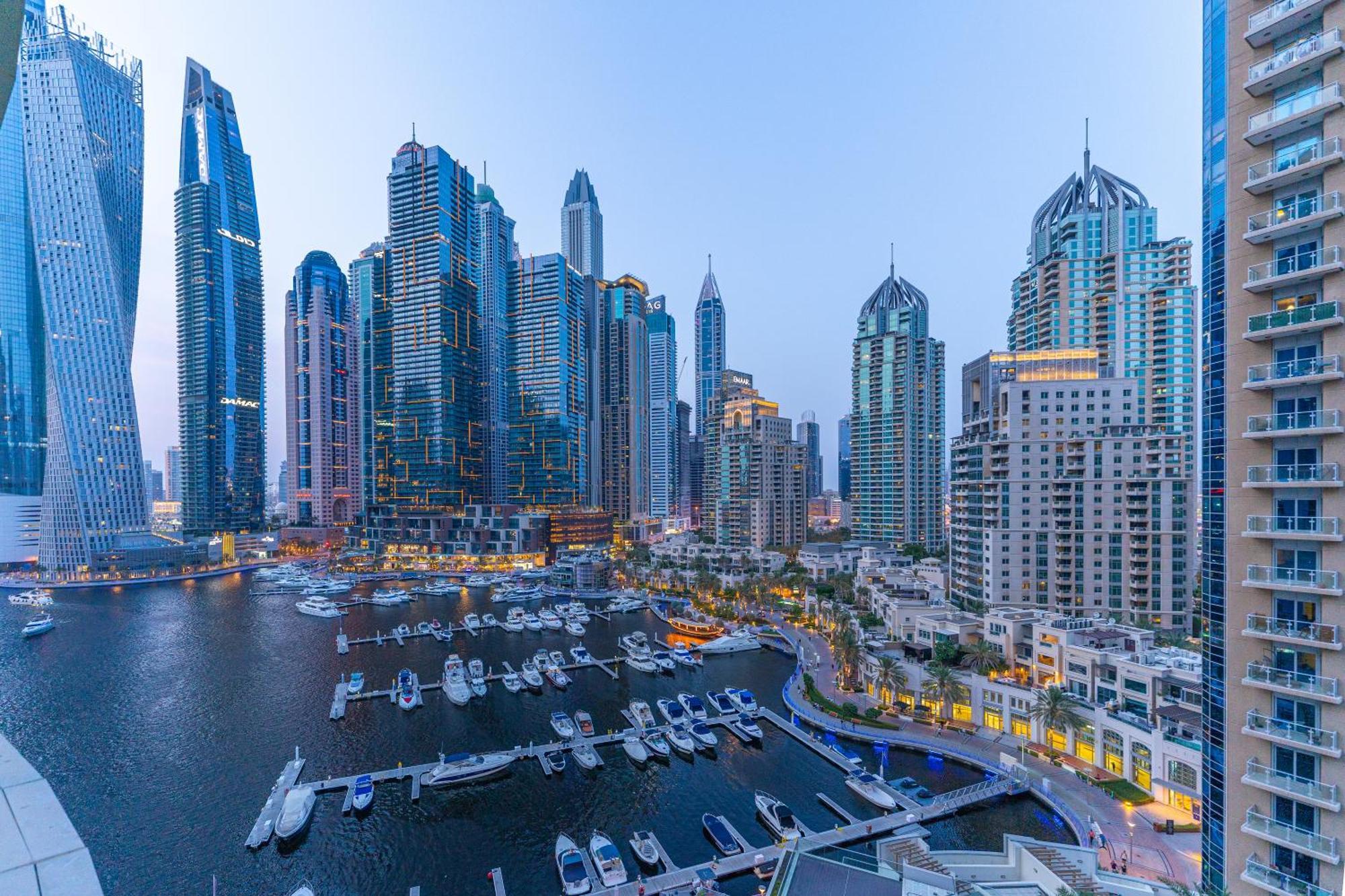 Avant Marina 2br With Amazing Views Apartment Dubai