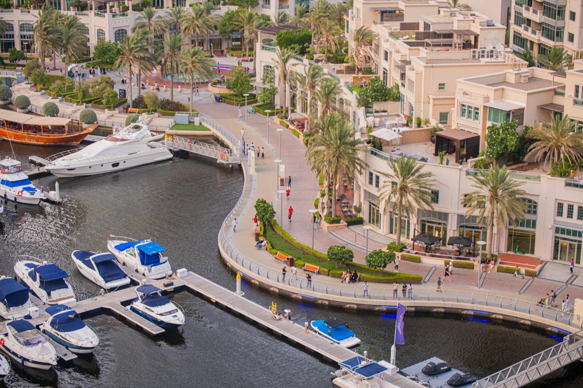 Avant Marina 2br With Amazing Views Apartment